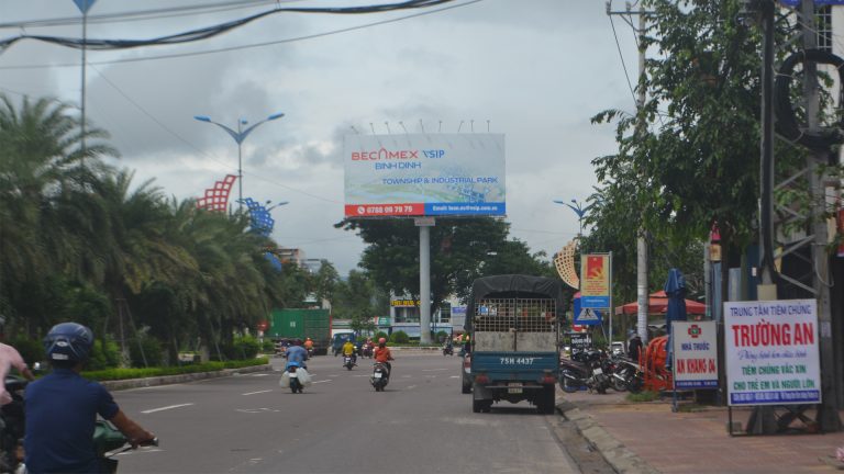 Billboard 2 Mặt Tại Ngã 3 Phú Tài – Tp. Quy Nhơn – Tỉnh Bình Định Vị trí 2 (Quy Nhơn Ra Quốc Lộ)