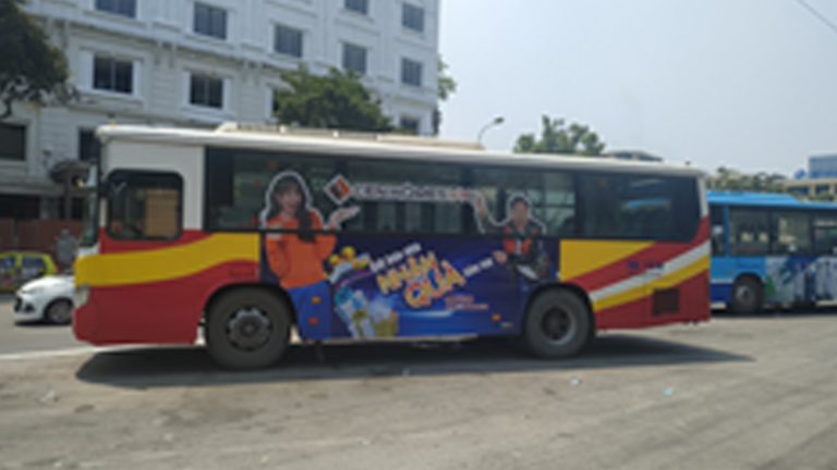 Quảng Cáo Tràn Kính Xe Bus Tại Phú Yên