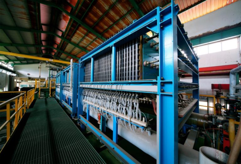 Hệ thống bình điện phân BM2.7 - công nghệ mới của dây chuyền sản xuất xút tại Nhà máy Hóa chất Biên Hòa