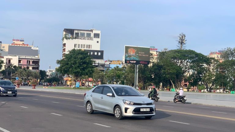 Công trình quảng cáo ngoài trời hoàn thiện