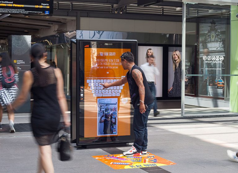 Tư liệu hình ảnh minh họa OOH/DOOH